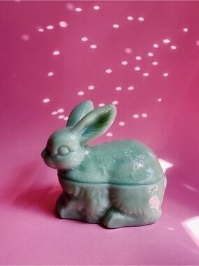 Jadeite Green Bunny Rabbit Lidded Covered Candy / Trinket Dish, New, Glass, 6"